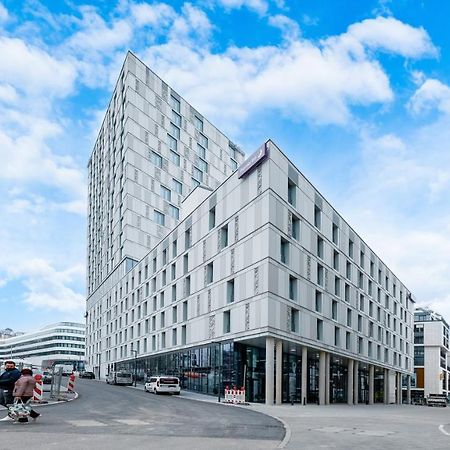 Premier Inn Stuttgart City Europaviertel Экстерьер фото