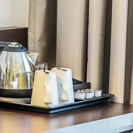 Premier Inn Stuttgart City Europaviertel Экстерьер фото