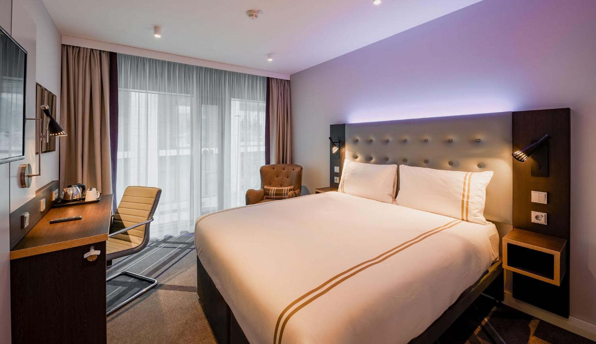 Premier Inn Stuttgart City Europaviertel Экстерьер фото